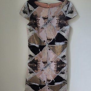 VINCE CAMUTO ladies dress SIZE 2